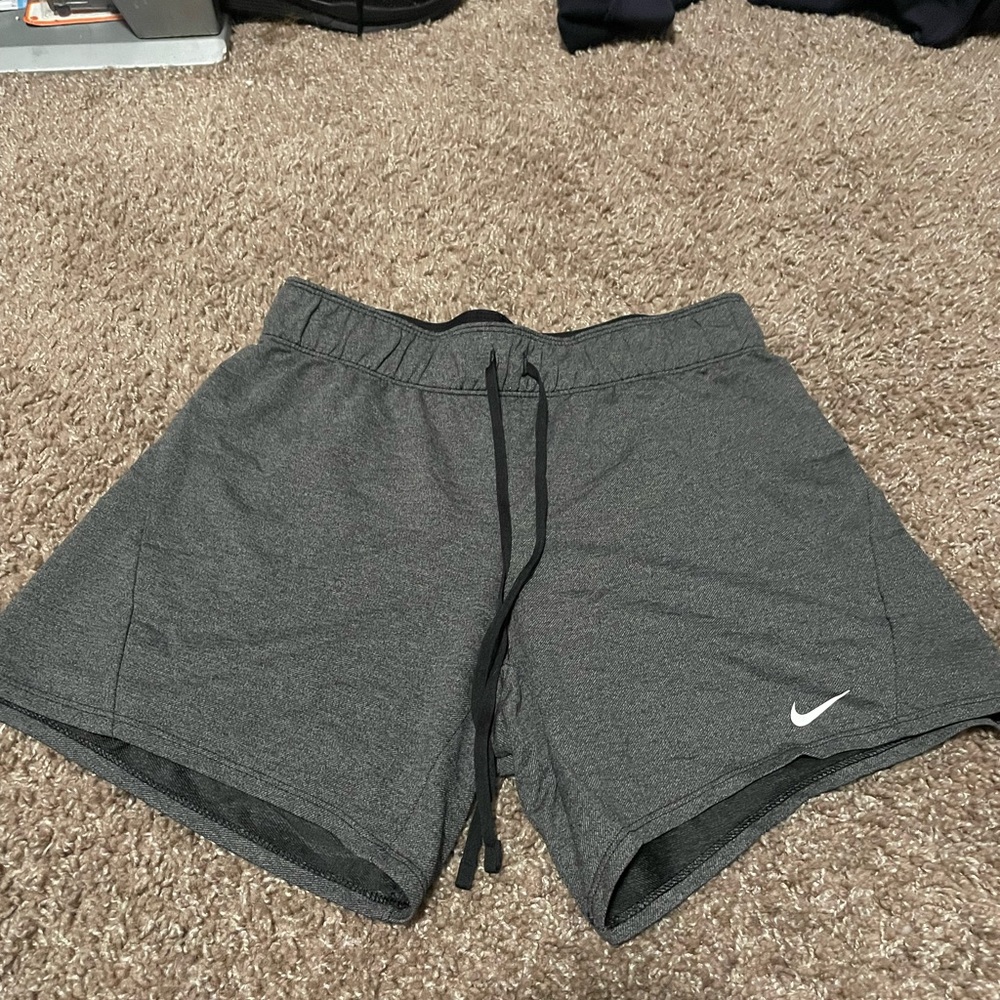 Women’s XS Nike shorts